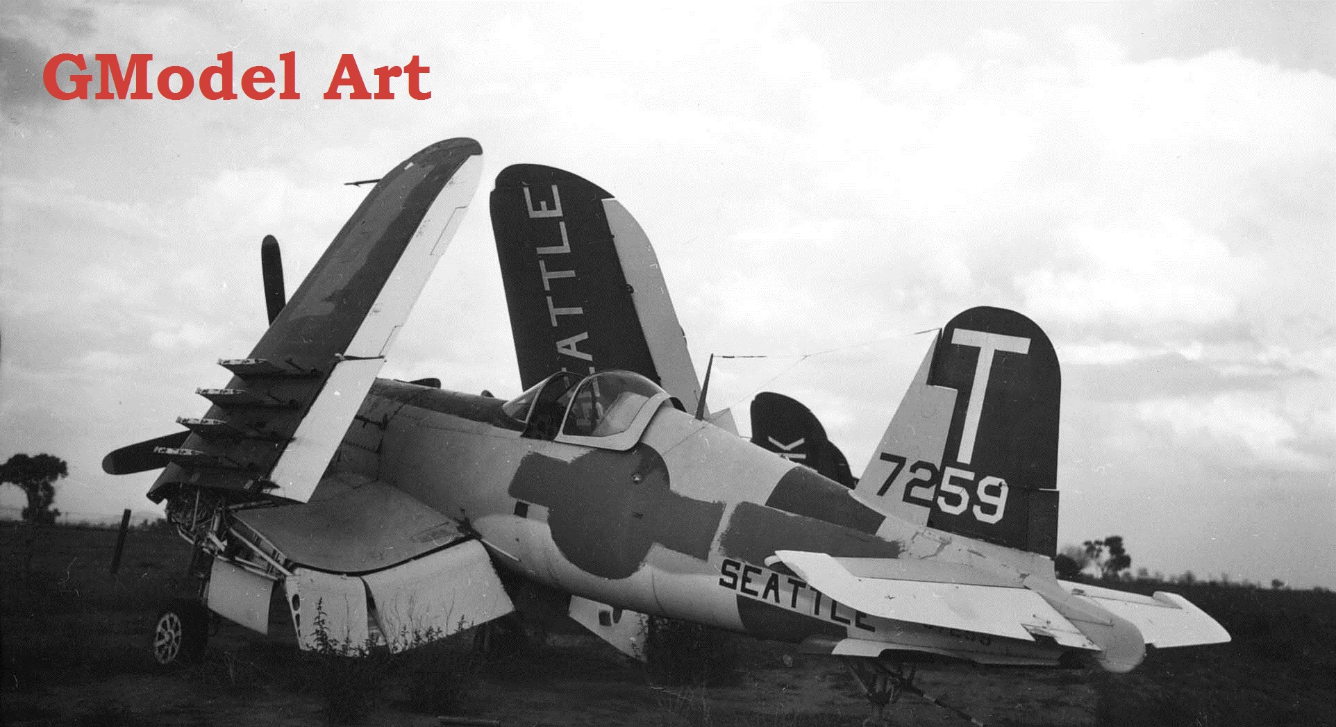 97259-5 F4U-4 Corsair NAS Olathe”, “Light Gull Gray scheme”, “Corsair restoration reference”.