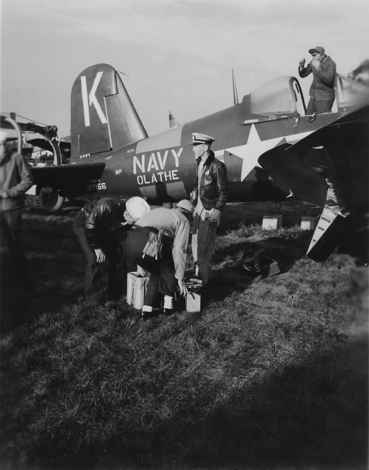 Vought-F4U-4-Corsair-VMF-32-White-K32-BuNo-97156-NAS-Olathe-02 (1) F4U-4 Corsair NAS Olathe”, “Light Gull Gray scheme”, “Corsair restoration reference”.