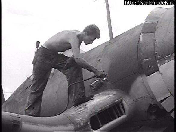 gmodel art "AK Real Colors FS 36440 - Light Gray underside paint used on WWII Pacific Corsairs"