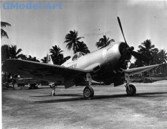 Vought F4U-1A Corsair "Sally" με αριθμό 894 βαμμένο σε Sea Blue FS25042, επιχειρησιακό στην Peleliu το 1944.