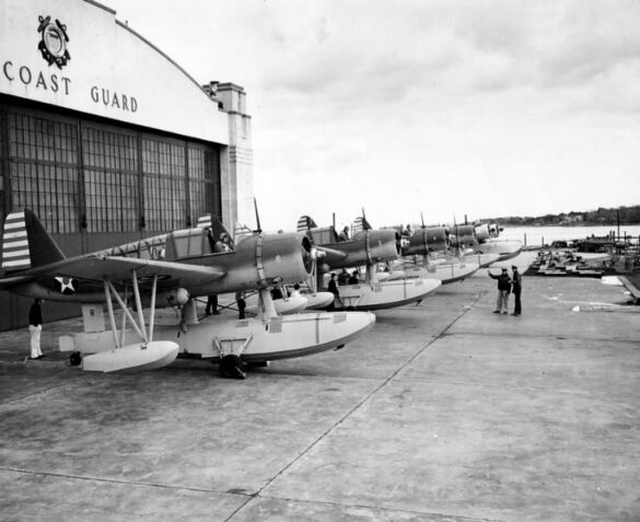 "Vought OS2U Kingfisher kit collection in 1/48 and 1/72 scales for modelers"