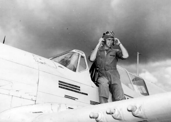 “US Navy pilot wearing G‑1 leather flight jacket, WWII Pacific”
