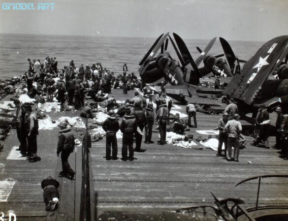 WWII U.S. Aircraft Carrier Deck – Crew Colors, FS Codes & Diorama Guide Infographic of WWII U.S. Navy Aircraft Carrier Deck Support Equipment, Tractors, Fuel & Ammo Carts, and Deck Crew with FS Color Codes for Scale Modeling Dioramas