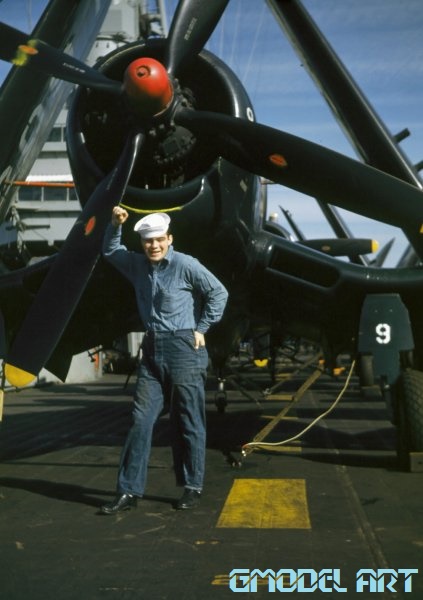 WWII U.S. Aircraft Carrier Deck – Crew Colors, FS Codes & Diorama Guide Infographic of WWII U.S. Navy Aircraft Carrier Deck Support Equipment, Tractors, Fuel & Ammo Carts, and Deck Crew with FS Color Codes for Scale Modeling Dioramas