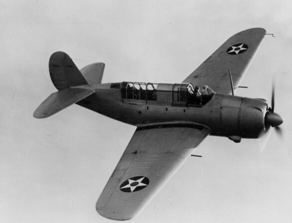 Curtiss XSB2C-1 Helldiver prototype during first flight in 1940 Curtiss Helldiver, XSB2C-1 Prototype accident XSB2C-1 prototype crashed due to loss of control during test flight