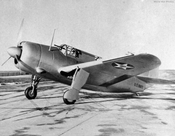Curtiss XSB2C-1 Helldiver prototype during first flight in 1940 Curtiss Helldiver, XSB2C-1 Prototype accident XSB2C-1 prototype crashed due to loss of control during test flight