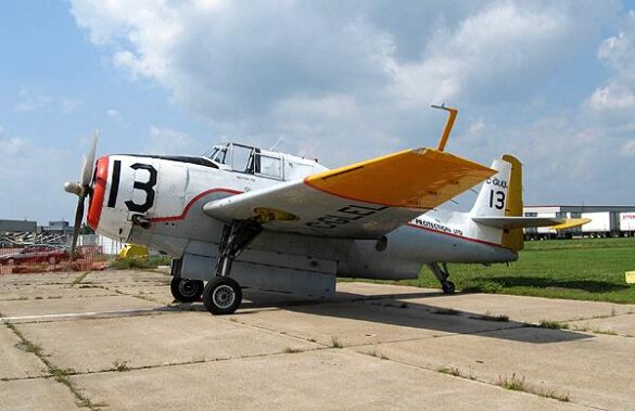 TBM Avenger Spray Plane – WWII Bomber Converted for Farming and Firefighting TBM Avenger firebomber in flight over forest fire zone – Canada, 1970s Converted TBM Avenger crop duster with yellow-red livery parked at rural airstrip Underside view of TBM with spray booms installed under wings Scale model of TBM Avenger spray plane with belly tank and weathered finish
