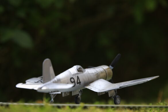 fg-1d-corsair-buno-92050-race-94-reno-1963-1972-hero.jpg D4 4451