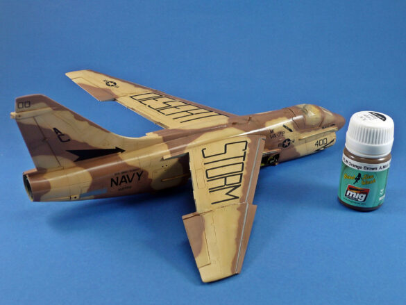 A-7E Corsair II VA-72 Blue Hawks Desert Storm 1991 scale model 1/48