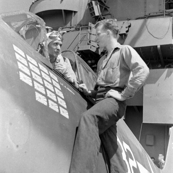 F6F Hellcat – Air Group 16 USS Lexington (CV-16) F6F-3 Hellcat Air Group 16 in tricolor variant aboard USS Lexington CV-16 with pilots before the mission
