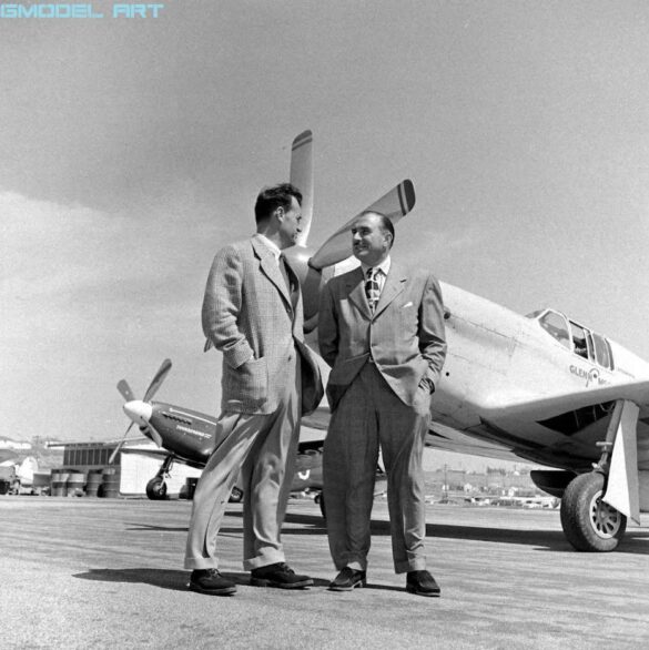 North American P-51 Mustang racing aircraft Bendix Trophy 1940s black and white historical image