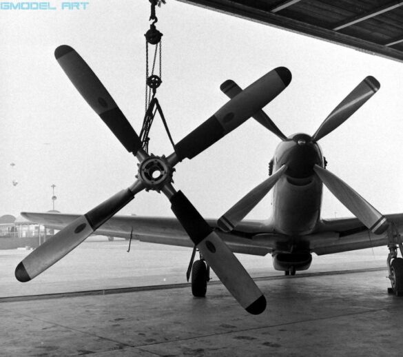 North American P-51 Mustang racing aircraft Bendix Trophy 1940s black and white historical image
