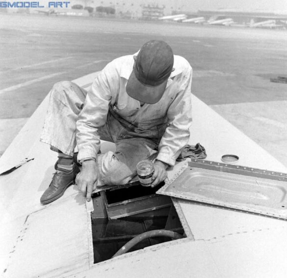 North American P-51 Mustang racing aircraft Bendix Trophy 1940s black and white historical image