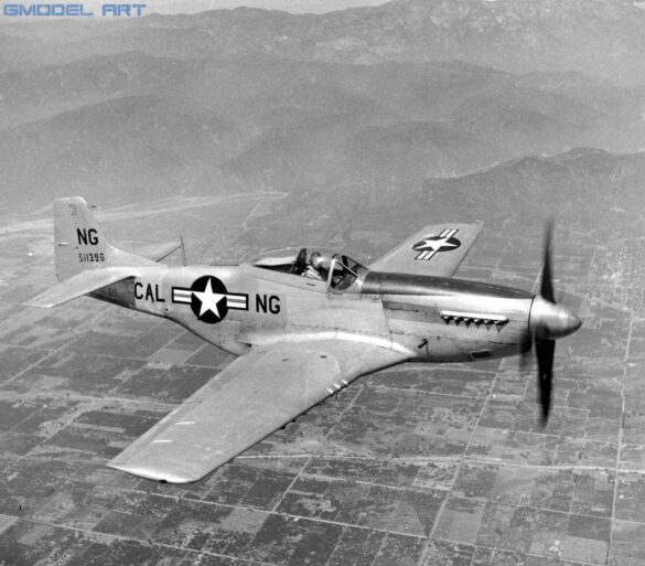 North American P-51 Mustang racing aircraft Bendix Trophy 1940s black and white historical image