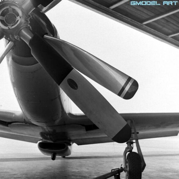 North American P-51 Mustang racing aircraft Bendix Trophy 1940s black and white historical image