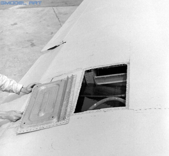 North American P-51 Mustang racing aircraft Bendix Trophy 1940s black and white historical image