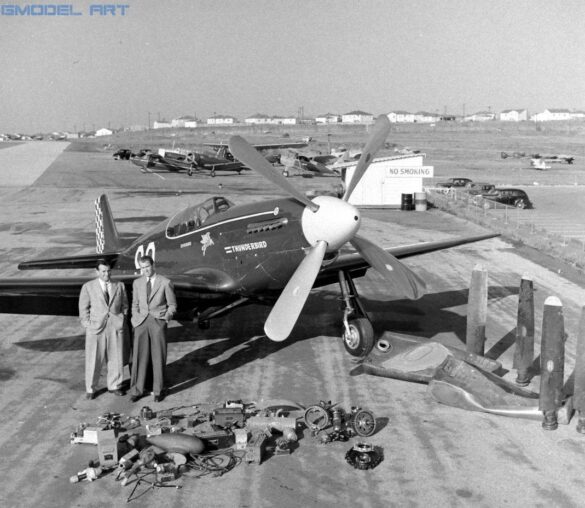 North American P-51 Mustang racing aircraft Bendix Trophy 1940s black and white historical image