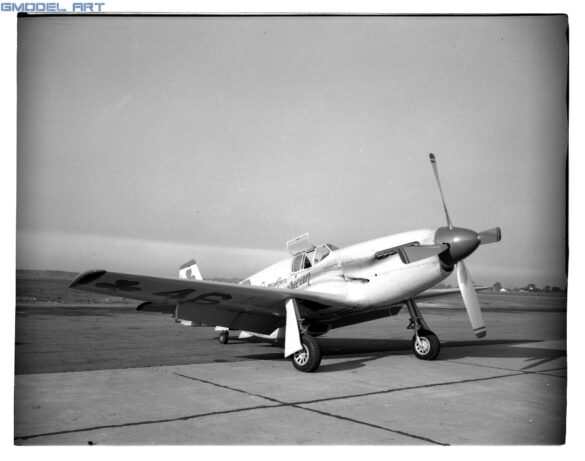 North American P-51 Mustang racing aircraft Bendix Trophy 1940s black and white historical image