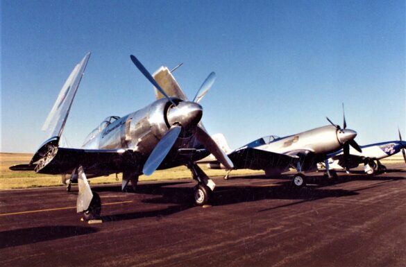 F4U Super Corsair Budweiser Light 1 Reno Air Races N31518 F4U Super Corsair Budweiser Light 1 N31518 racing at Reno Air Races at high speed