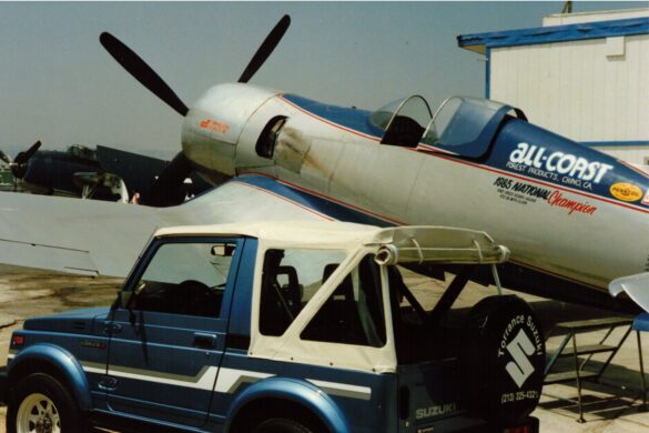 F4U Super Corsair Budweiser Light 1 Reno Air Races N31518 F4U Super Corsair Budweiser Light 1 N31518 racing at Reno Air Races at high speed