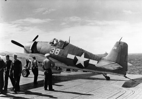 F6F Hellcat – Air Group 16 USS Lexington (CV-16) F6F-3 Hellcat Air Group 16 in tricolor variant aboard USS Lexington CV-16 with pilots before the mission