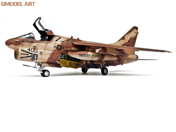 A-7E Corsair II VA-72 Blue Hawks Desert Storm 1991 scale model 1/48