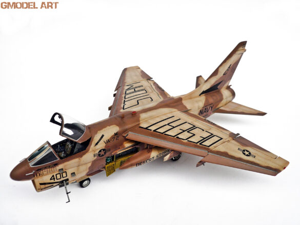 A-7E Corsair II VA-72 Blue Hawks Desert Storm 1991 scale model 1/48