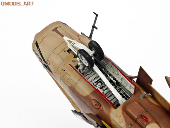 A-7E Corsair II VA-72 Blue Hawks Desert Storm 1991 scale model 1/48