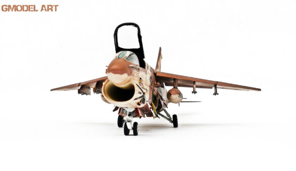 A-7E Corsair II VA-72 Blue Hawks Desert Storm 1991 scale model 1/48