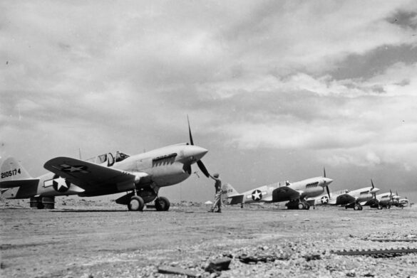 USAAF 42 105172 Curtiss P 40N Warhawk 15FG Munda airfield 01