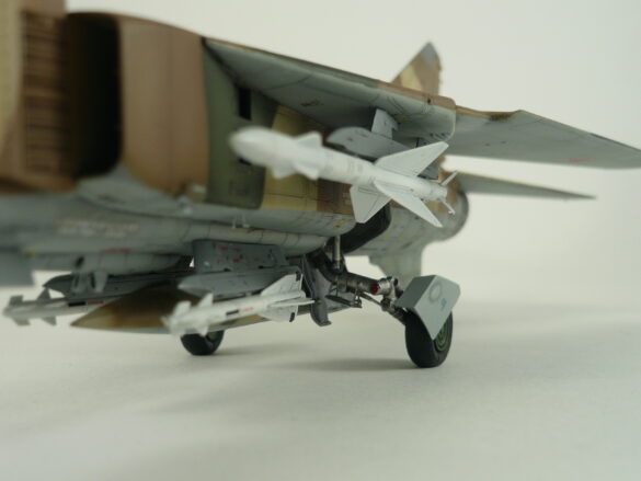 MiG-23ML Red 26 Scale Model Build Guide – Painting, Weathering and Camouflage Techniques MiG-23ML model during camouflage painting process with preshading