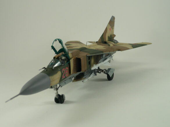 MiG-23ML Red 26 Scale Model Build Guide – Painting, Weathering and Camouflage Techniques MiG-23ML Red 26 scale model with Soviet camouflage and weathering details