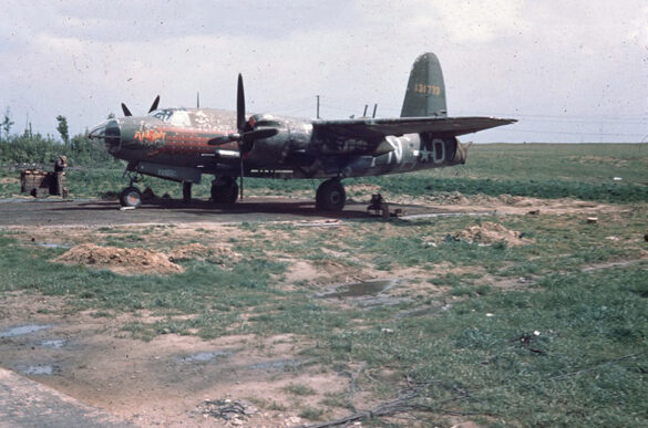 B-26 Marauder diorama WWII airfield ground crew maintenance scene scale model