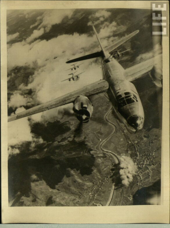 B-26 Marauder WWII bomber olive drab neutral gray camouflage in flight medium bomber USAAF