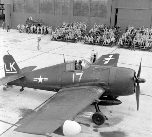 F6F-5N Hellcat