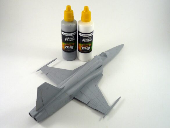 F-5N Tiger II VFC-111 Sundowners AF 113 Bu. No. 761571 – 1/48 Scale Build Review F-5N Tiger II VFC-111 Sundowners 1-48 scale primer stage