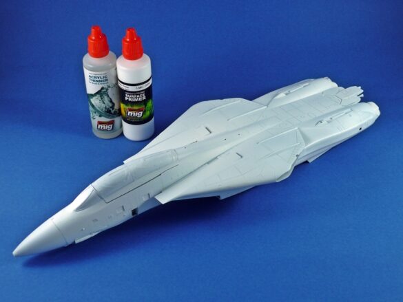 F-14A Tomcat VF-84 Jolly Rogers build 1/48 Scale model F-14A Tomcat fuselage assembly showing wing sweep mechanism structure