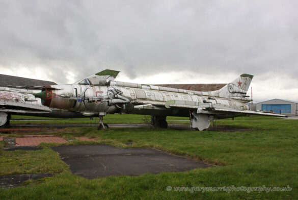 SUKHOI SU-17M 1/48 Scale Build Review – Scratchbuilt Soviet Aircraft Projec SUKHOI SU-17M 1-48 scale model weathered aluminum finish