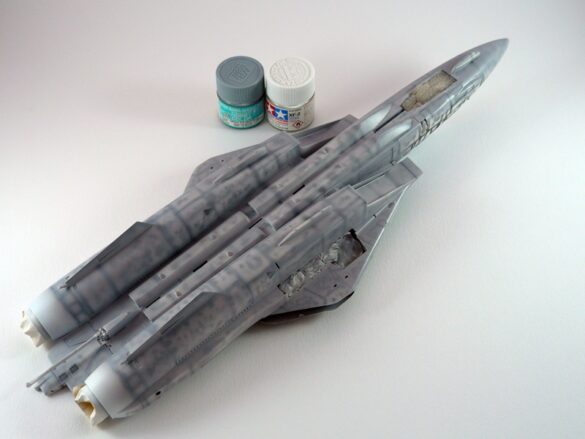 F-14A Tomcat VF-84 Jolly Rogers build 1/48 Scale model aircraft preshading technique on F-14A Tomcat using black base layer