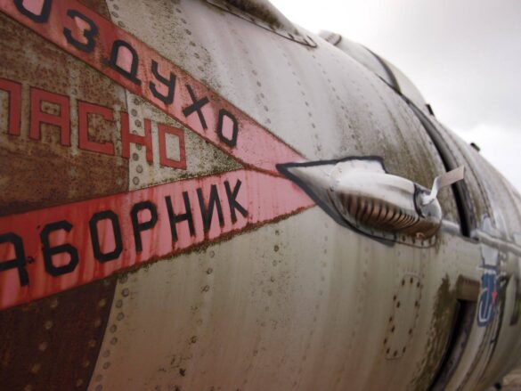 SUKHOI SU-17M 1/48 Scale Build Review – Scratchbuilt Soviet Aircraft Projec SUKHOI SU-17M 1-48 scale model weathered aluminum finish