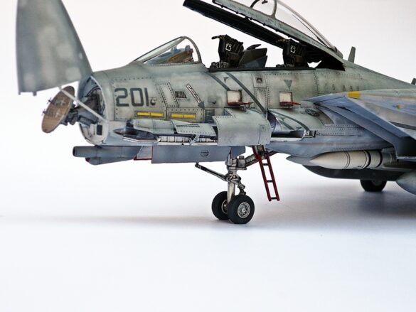 F-14A Tomcat VF-84 Jolly Rogers build 1/48 HobbyBoss F-14A Tomcat weathering effects showing realistic naval aircraft wear and grime