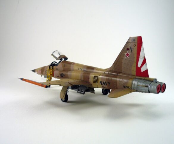 F-5N Tiger II VFC-111 Sundowners Build Review – 1/48 AFV Club Aggressor Camouflage F-5N Tiger II final reveal 1-48 scale build