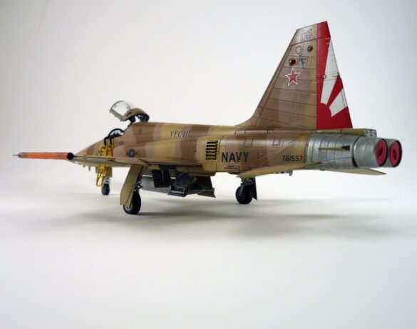 F-5N Tiger II VFC-111 Sundowners Build Review – 1/48 AFV Club Aggressor Camouflage F-5N Tiger II final reveal 1-48 scale build