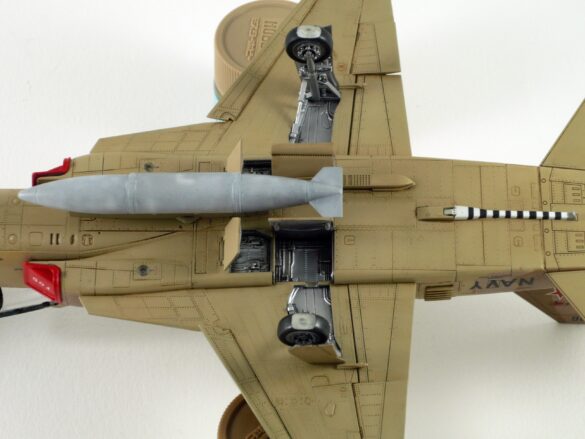 F-5N Tiger II VFC-111 Sundowners Build Review – 1/48 AFV Club Aggressor Camouflage F-5N Tiger II weathering and satin finish detail