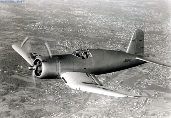Vought XF4U 1 Corsair prototype in flight in 1940