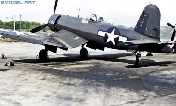 FG-1A BuNo 14092 with early tear-drop canopy and Pratt & Whitney R-2800 engine