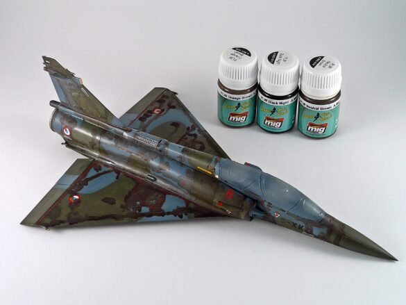 Dassault-Breguet Mirage 2000D Weathering panel lines on Dassault-Breguet Mirage 2000D