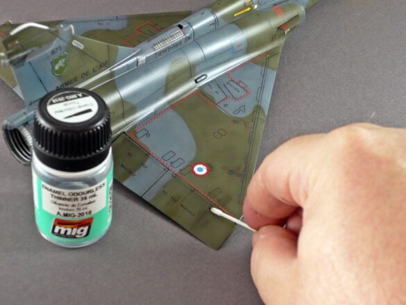 Dassault-Breguet Mirage 2000D Operational oil stains on Mirage 2000D scale model