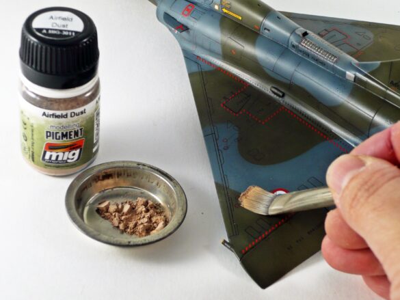 Dassault-Breguet Mirage 2000D Afghanistan dust weathering using Ammo Airfield Dust pigment