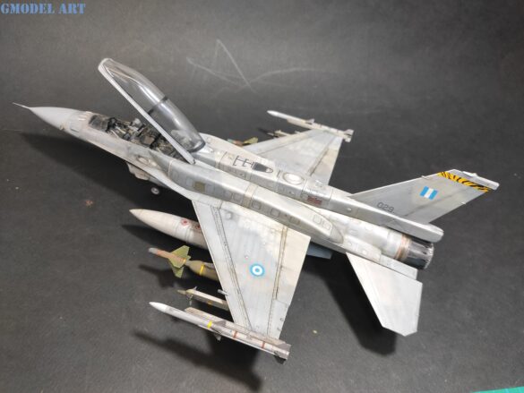 : Conformal Fuel Tanks installed on a Hellenic Air Force F-16D Block 52+ Advanced.